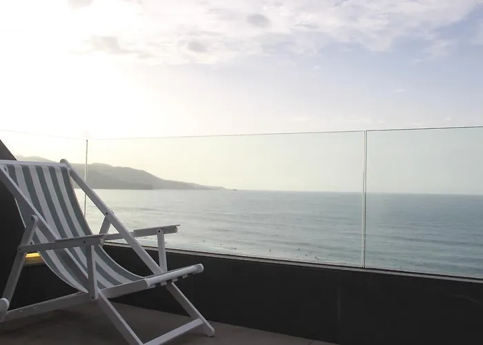 Penthouse Over The Sea 公寓